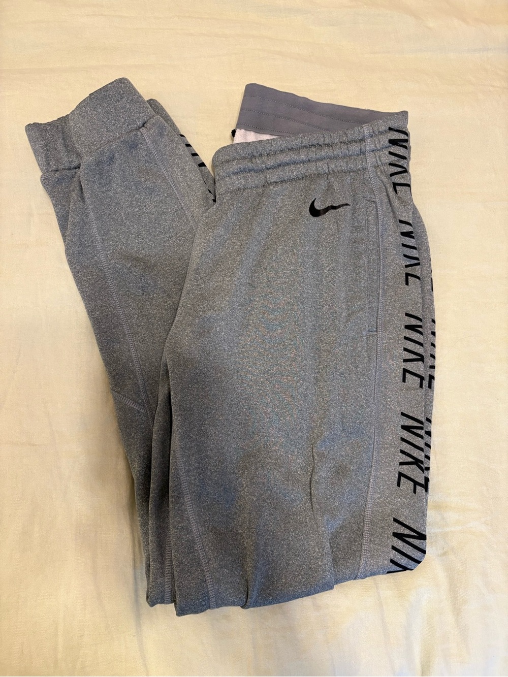 Nike Therma Dri-Fit Fleece Training Pants Size Women’s Medium